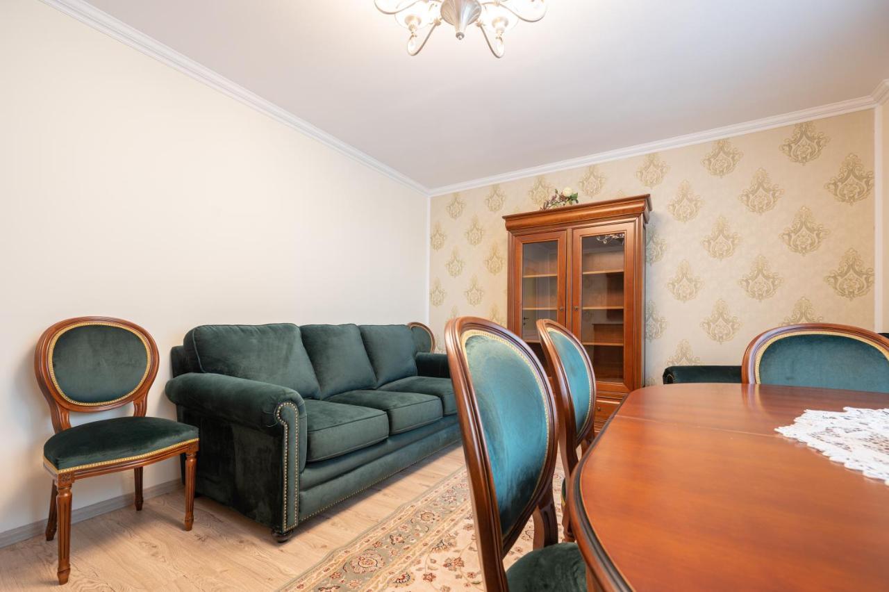 Dragos Flat Apartment ออราแด ภายนอก รูปภาพ