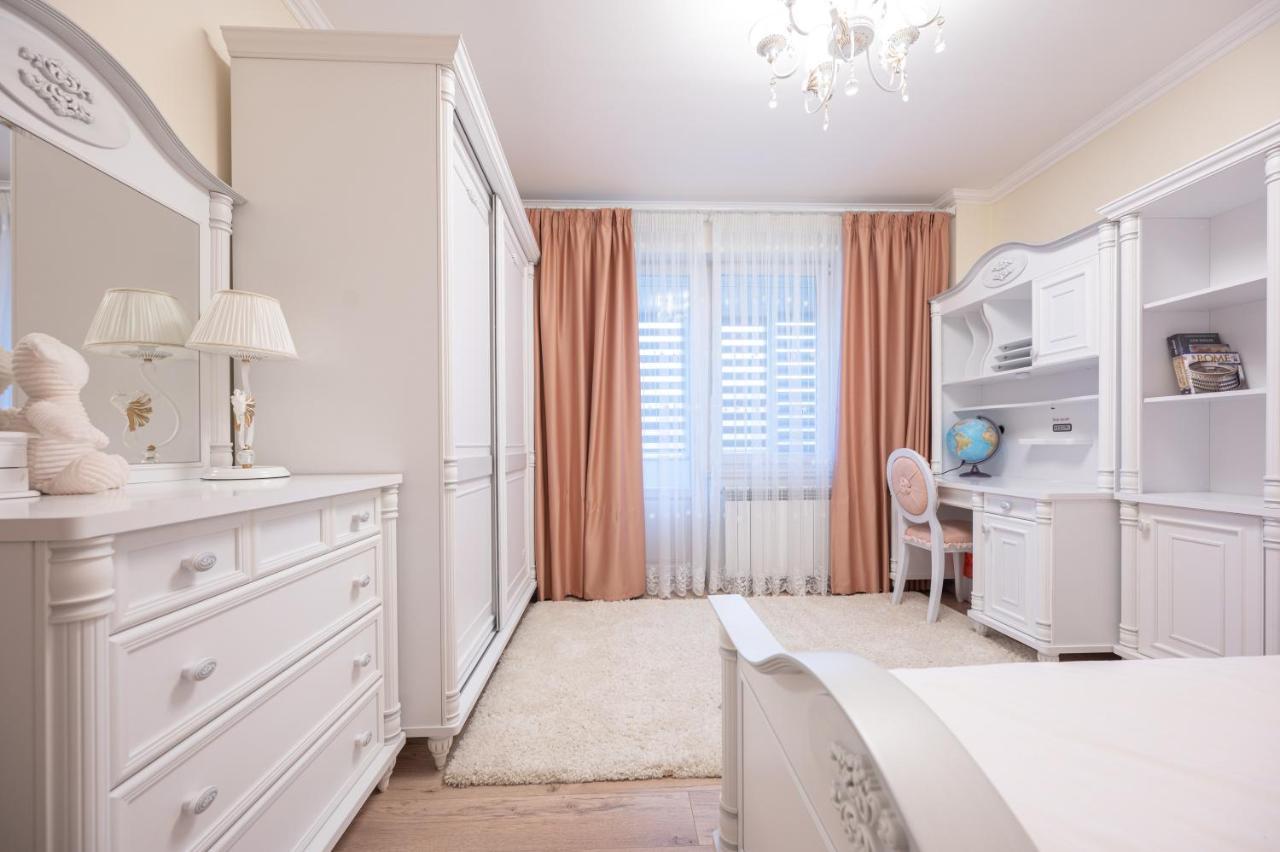 Dragos Flat Apartment ออราแด ภายนอก รูปภาพ